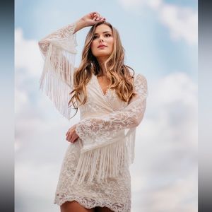 Lulus white lace fringe sleeve dress